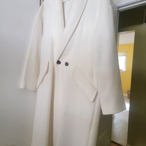 Zara coat oversize.